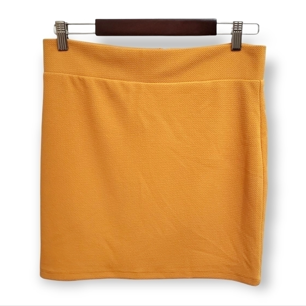 Cecico | L mustard yellow textured skirt